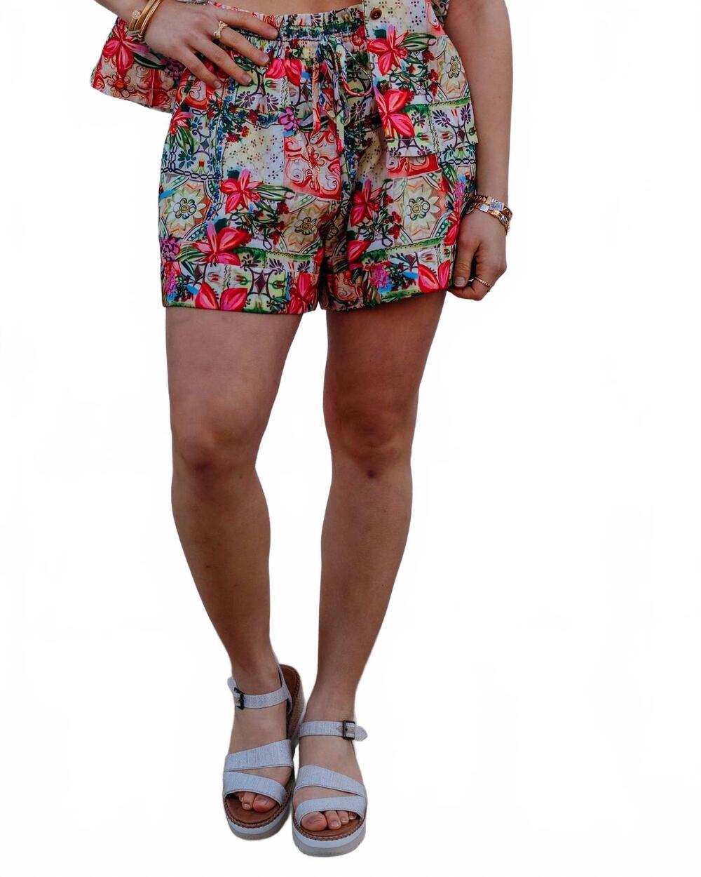 NEW JOY JOY cuffed pull on shorts in floral patch